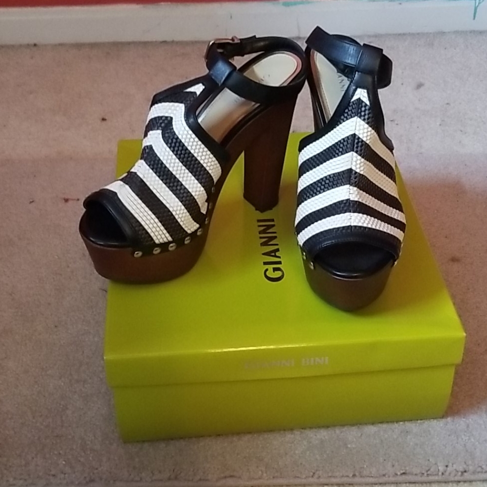 Shoes - Picture 2 of 2